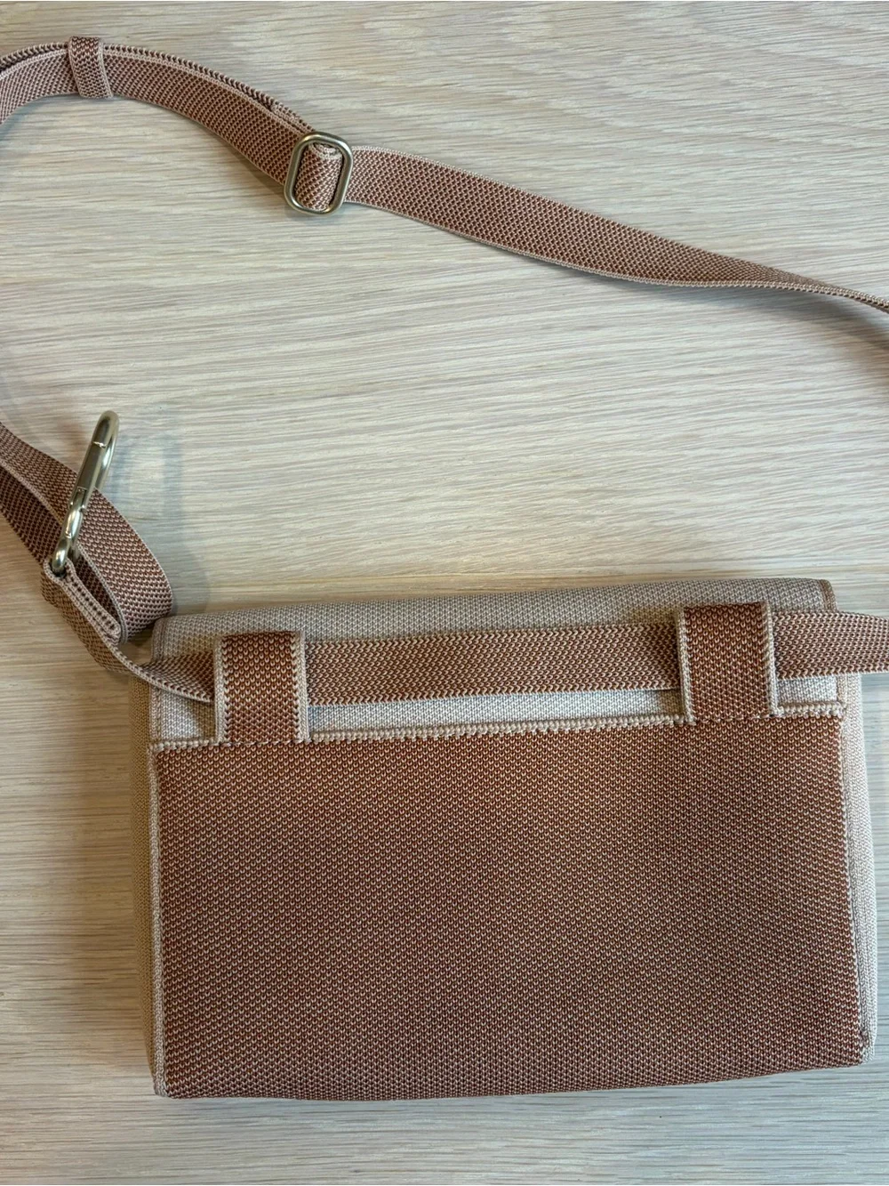NWOT Rothy’s belt bag in biscotti brown